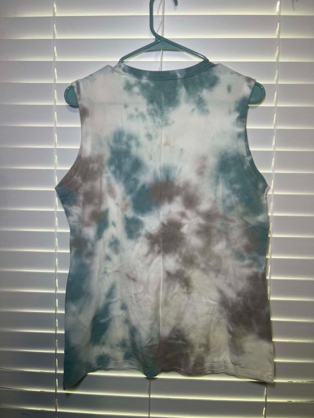 Brand New Women's Tank Top - Universal Thread, Large, Tie Dye. - Picture 2 of 2
